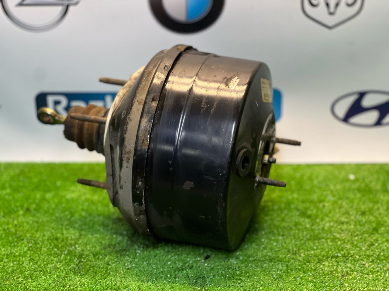 вакуумный усилитель тормозов Dodge Neon 2 поколение 2001, 2.0 л., ECB, бензин, АКПП, седан - фото №1