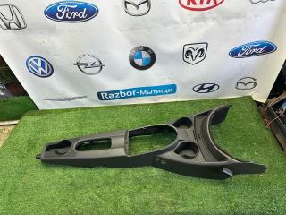 консоль салона Ford Focus 1 поколение [рестайлинг] 2004, 2.0 л., EDDB, бензин, седан