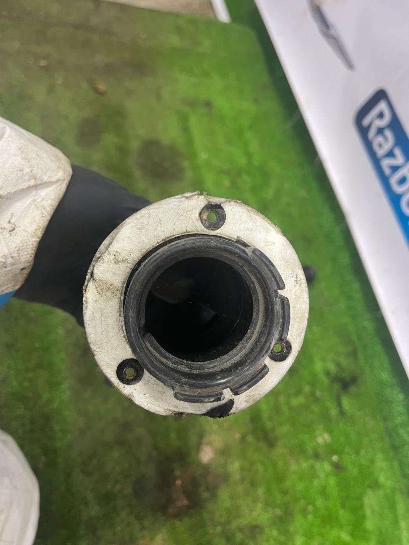 горловина топливного бака Chrysler Sebring 1 поколение FJ 1998, 2.4 л., EDZ, бензин, АКПП, седан - фото №1