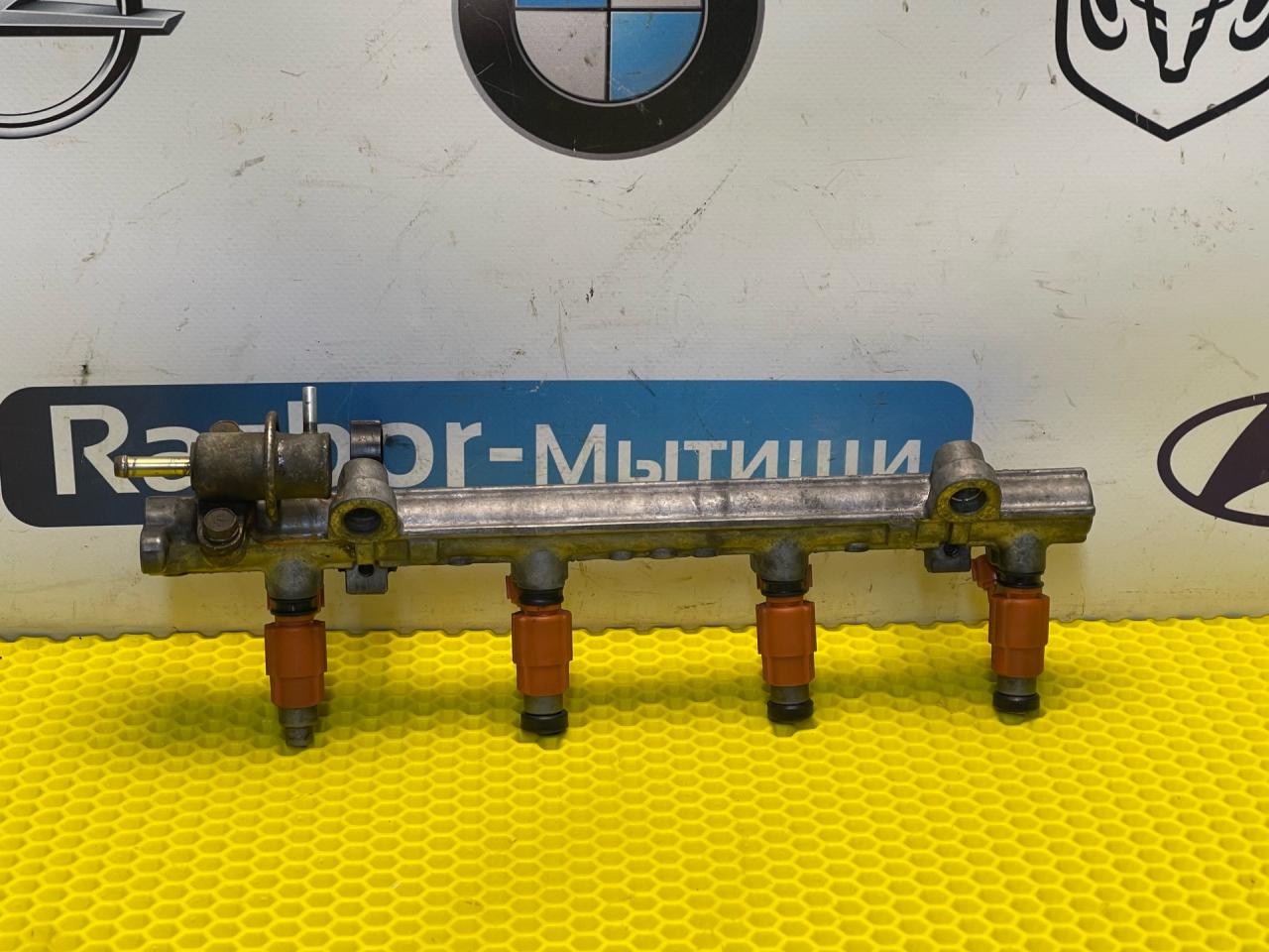 топливная рампа Mitsubishi Lancer 9 поколение 2004, 1.6 л., 4G18, бензин, АКПП, пурпурный, седан, передний привод, MR420461 - фото №1