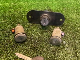 комплект личинок замков Chrysler Sebring 1 поколение FJ 1998, 2.4 л., EDZ, бензин, АКПП, седан