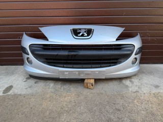 бампер передний Peugeot 207 1 поколение 2008, 1.6 л., бензин, МКПП, 9649581381