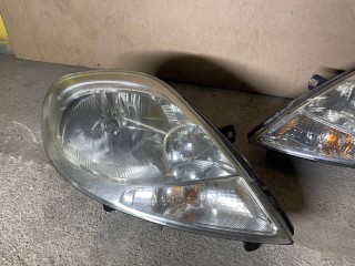 фара правая Renault Trafic 2 поколение [рестайлинг] 2010, 2.0 л., дизель, МКПП, 93859834