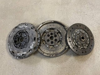 комплект сцепления Volkswagen Passat B6 2008, 2.0 л., бензин, МКПП, седан, BWA, 022141031R