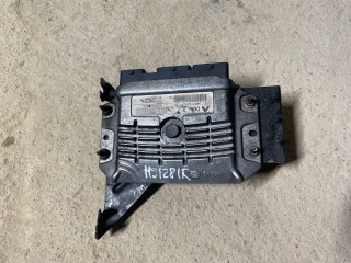 блок управления двигателем Renault Megane 2 поколение 2005, 1.4 л., бензин, МКПП, 8200242405