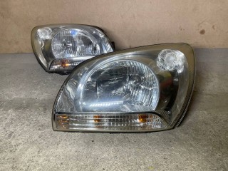 фара левая Kia Sportage 2 поколение 2007, 2.0 л., дизель, МКПП, 921011F0L