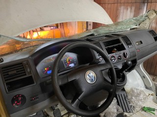 руль Volkswagen Transporter T5 2009, 1.9 л., дизель, МКПП, микроавтобус, 7H0880201H