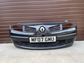 бампер передний Renault Megane 2 поколение [рестайлинг] 2006, 8200412403