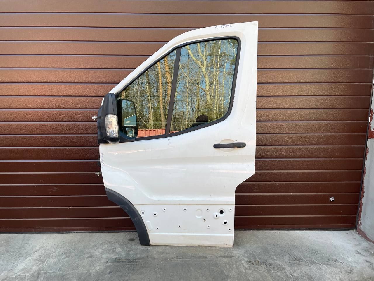 дверь передняя левая Ford Transit 8 поколение 2016, 2.2 л., дизель, МКПП, микроавтобус - фото №1