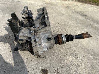 КПП механическая (МКПП) Volkswagen Polo 5 поколение 2009, 1.2 л., бензин, МКПП, LNR