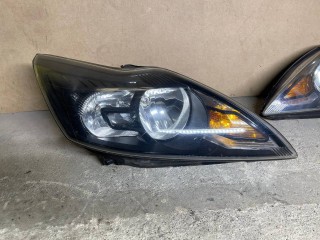 фара правая Ford Focus 2 поколение [рестайлинг] 2010, 1.8 л., бензин, МКПП, хетчбэк 5 дв., 8M5113W030DE