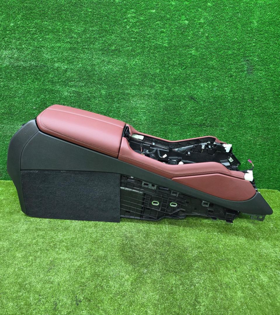 консоль салона BMW X6 G06 2023, 3.0 л., B57 D30 B, дизель, АКПП, 475, внедорожник 5 дв., полный привод, 5A443C1, 52105A443C1 - фото №1