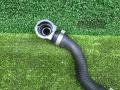патрубок радиатора BMW X5 G05 [рестайлинг] G05 2023, 3.0 л., B57 D30 B, дизель, АКПП, carbonschwarz metallic (416), внедорожник 5 дв., полный привод, 8470070, 17128470070 - фото №3