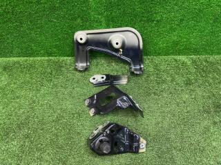 крепление ( кронштейн ) крыла BMW X5 G05 [рестайлинг] G05 2023, 3.0 л., B57 D30 B, дизель, АКПП, carbonschwarz metallic (416), внедорожник 5 дв., полный привод, 7418219, 7418217, 7418219, 7472595, 7472595, 7418217, 7418215, 7418215