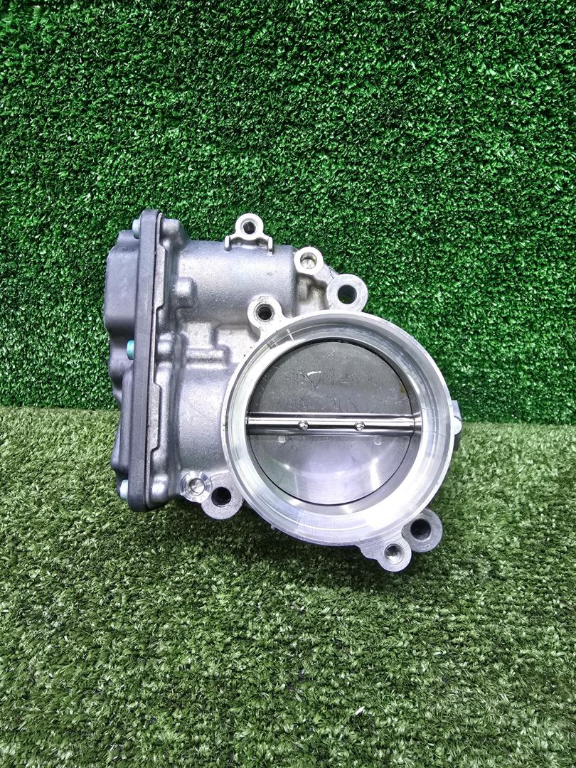 заслонка дроссельная BMW X5 G05 2022, 3.0 л., B58B30, бензин, задний привод, 8667415, 13548667415 - фото №1