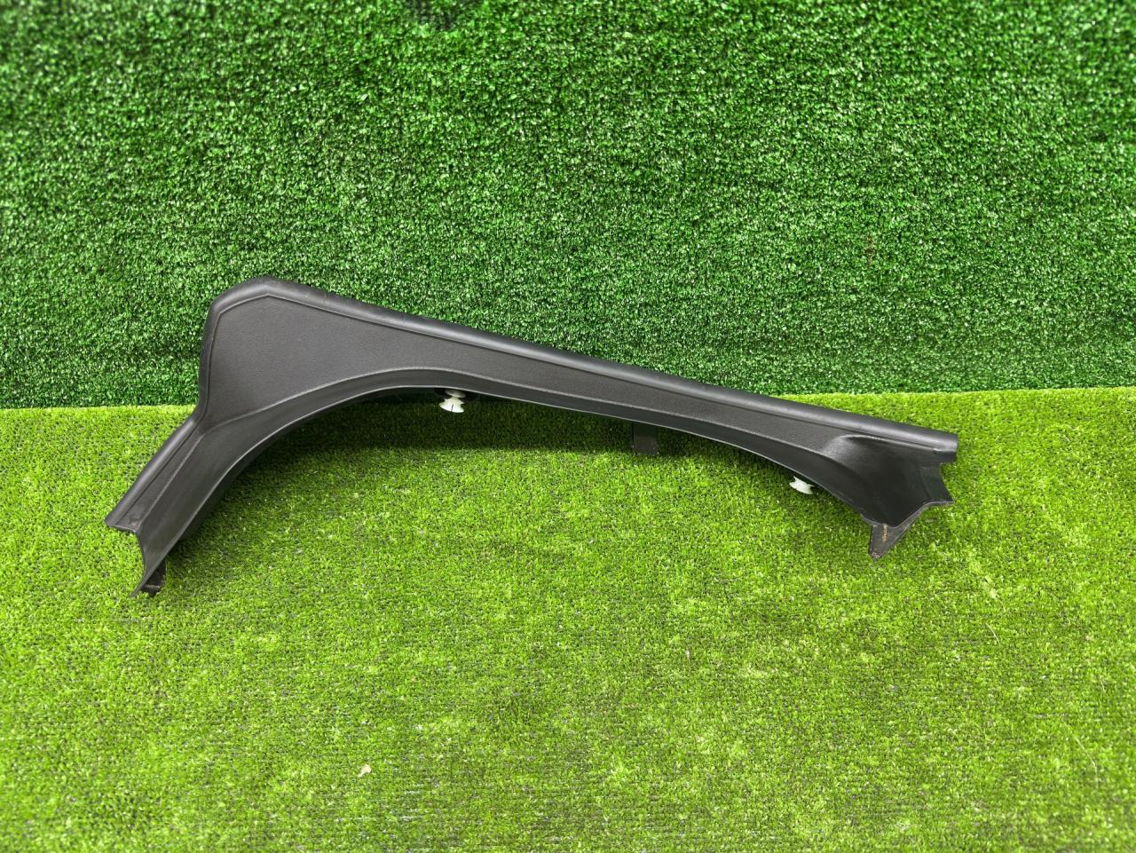 водосток крышки багажника BMW 4 серия G22/G23 G22 2022, 2.0 л., B47 D20 B, дизель, АКПП, arctic race blue metallic (c4f), купе, полный привод, 7487643, 51497487643 - фото №1