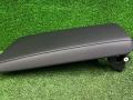 подлокотник BMW 3 серия G20/G21 [2-й рестайлинг] G20 2024, 2.0 л., B48 B20 B, бензин, седан, полный привод - фото №5