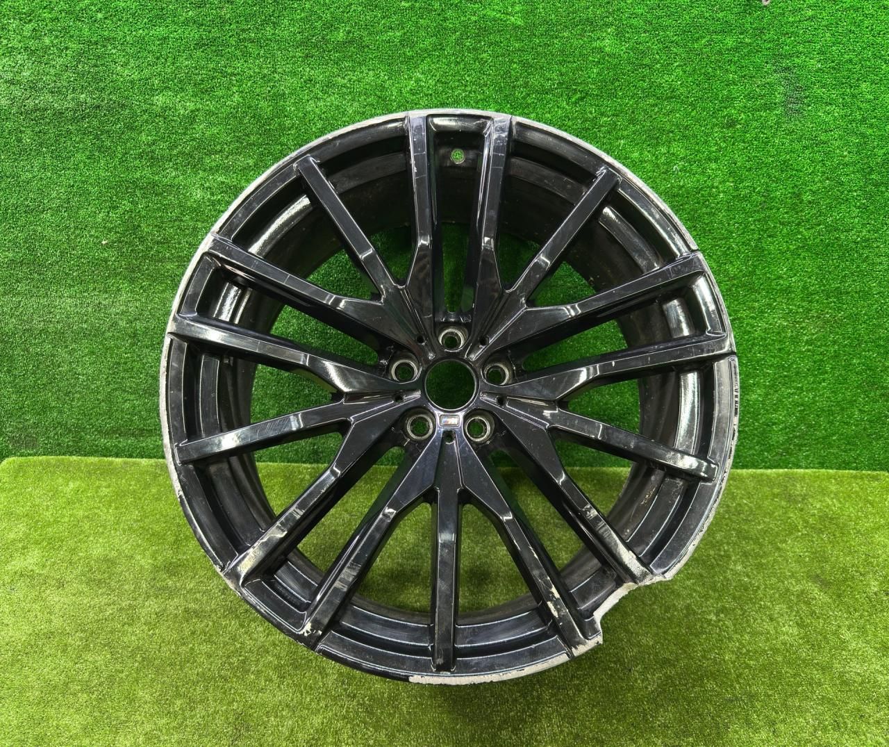 диск литой BMW X5 G05 2019, 3.0 л., B58B30C, бензин, АКПП, a300, внедорожник 5 дв., полный привод, 8090013 - фото №1