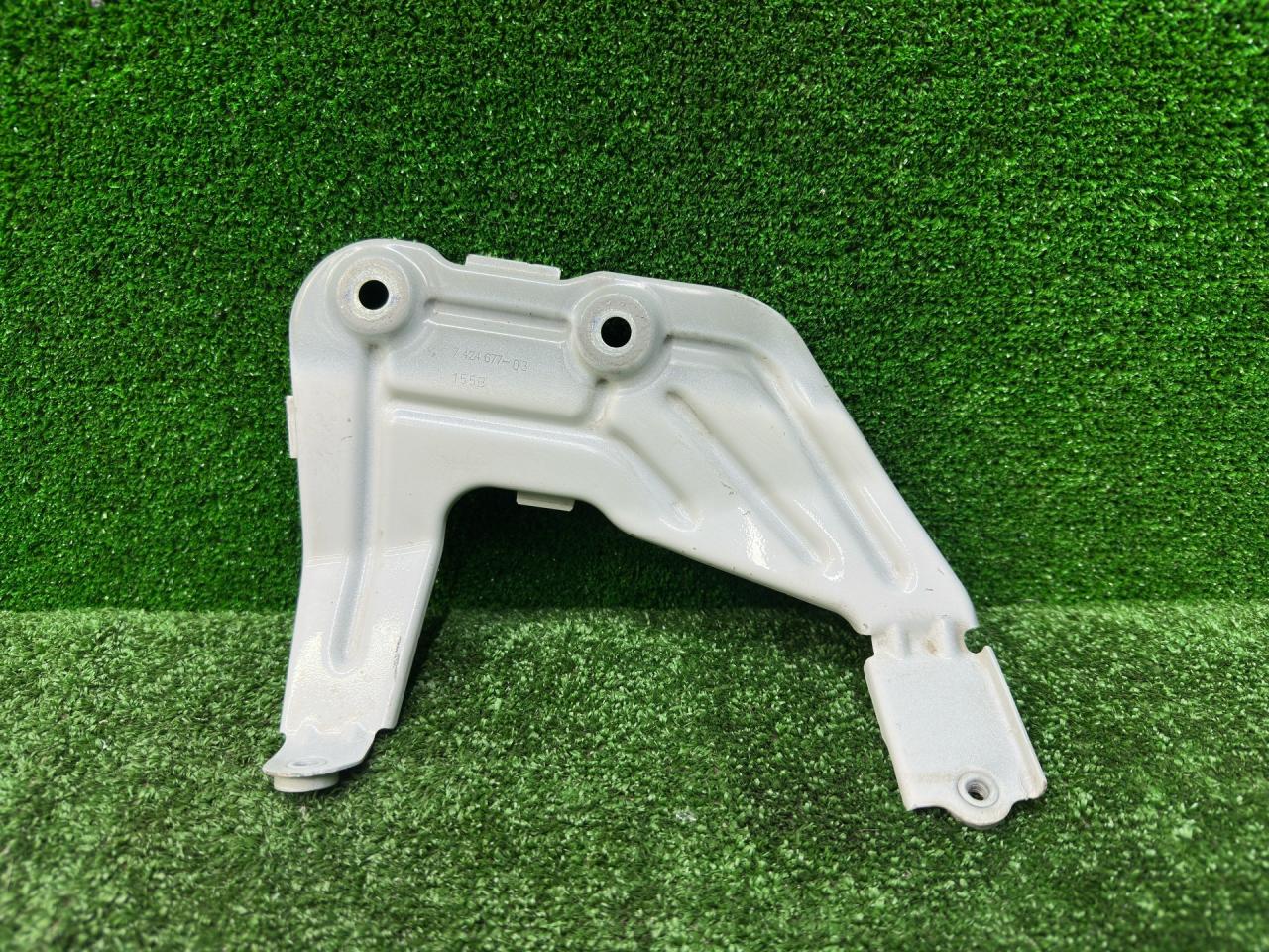 крепление ( кронштейн ) крыла BMW X3 G01 2020, 2.0 л., B46 B20 B, бензин, АКПП, a96, внедорожник 5 дв., задний привод, 7424677, 41357424677 - фото №1