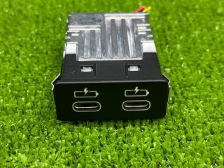 разъем AUX / USB BMW X5 G05 [рестайлинг] G05 2023, 3.0 л., B58B30P, бензин, АКПП, a96, внедорожник 5 дв., полный привод, 5A84163, 84105A84163