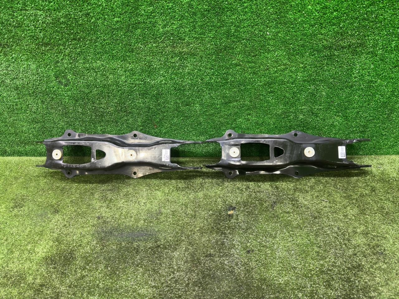 рычаг задний BMW X7 G07 2021, 4.4 л., N63B44D, бензин, 416 carbon-schwarz, внедорожник 5 дв., полный привод, 6878031, 33306878031 - фото №1