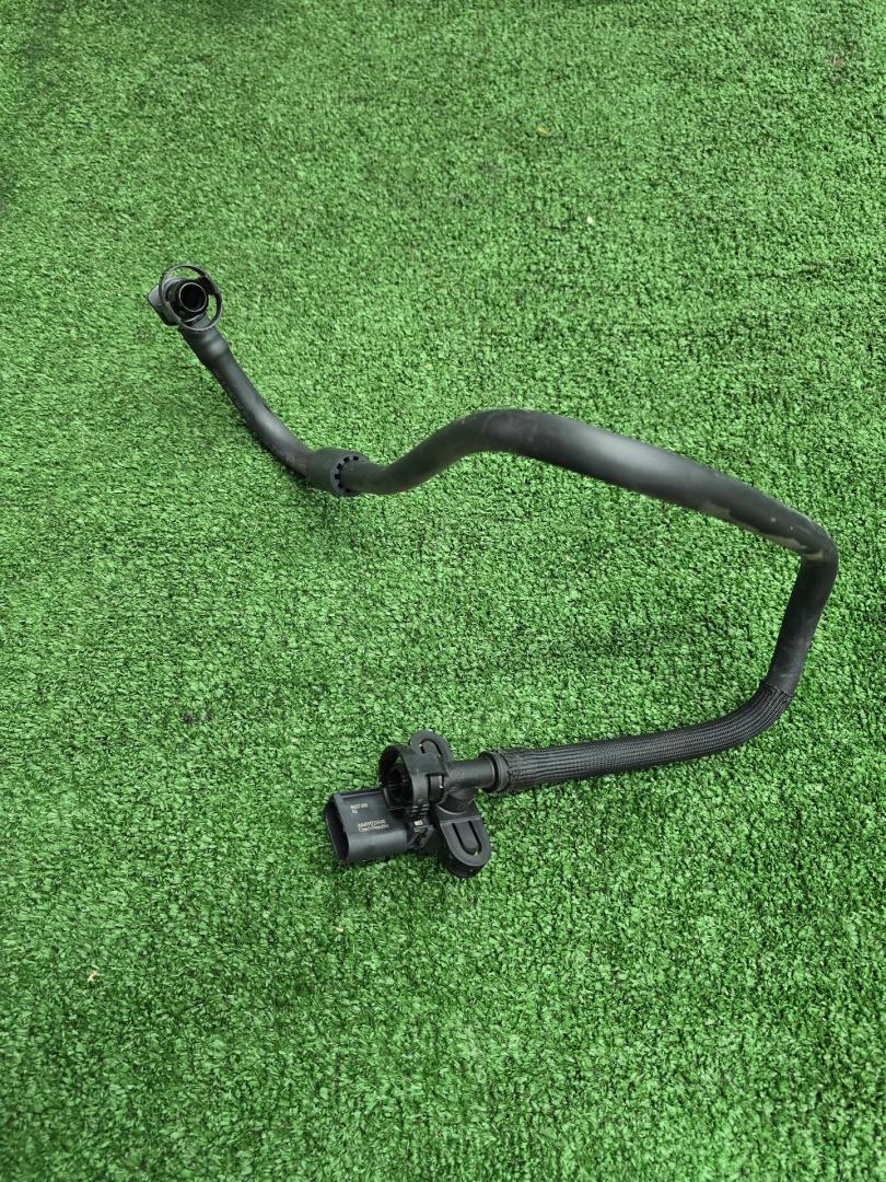 трубка вентиляции бака BMW M3 G80/G81 G80 2023, 3.0 л., S58B30A, бензин, АКПП, c31, седан, полный привод, правый руль, 8091693, 8091693 - фото №1