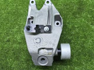 кронштейн двигателя BMW 4 серия G22/G23 G22 2022, 2.0 л., B47 D20 B, дизель, АКПП, arctic race blue metallic (c4f), купе, полный привод, 6864595, 22116864595