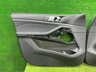 обшивка двери передняя левая BMW X5 G05 [рестайлинг] G05 2023, 3.0 л., B57 D30 B, дизель, АКПП, mineralweiß metallic (a96), внедорожник 5 дв., полный привод, 7454713, 51417454713