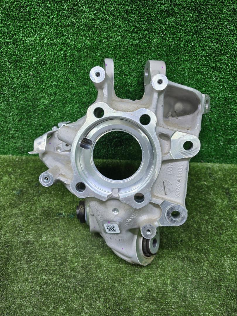 кулак поворотный правый BMW X6 G06 2023, 3.0 л., B57 D30 B, дизель, АКПП, 475, внедорожник 5 дв., полный привод, 6876654, 6876654 - фото №1