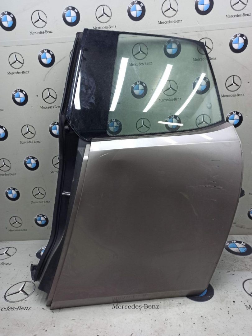 дверь задняя левая BMW i3 L01 2015, 1.3 л., бензин - фото №1