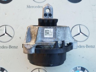 подушка крепления двигателя BMW 2023, 4.4 л., бензин, a96, полный привод, правый руль, 8841312