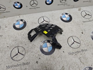 Крепления ( кронштейн ) крыла передний левый BMW 2023, 4.4 л., бензин, a96, полный привод, правый руль, 9881245