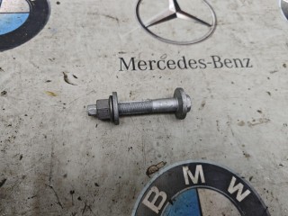 болт развальный BMW 2023, a300