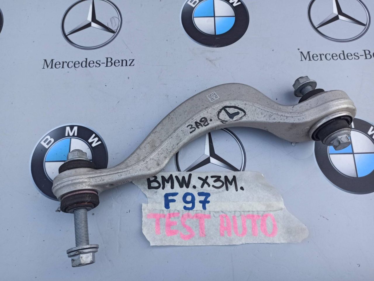 рычаг задний левый BMW 2024, 3.0 л., бензин, 6871011 - фото №1