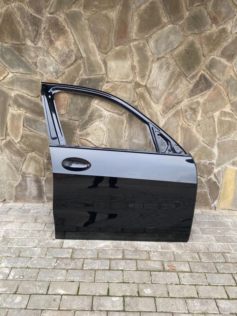 дверь передняя правая BMW 2023, 3.0 л., B58 B30 A, бензин, 475 - фото №1