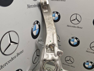 кулак поворотный левый BMW 2025, 3.0 л., бензин, 6876655