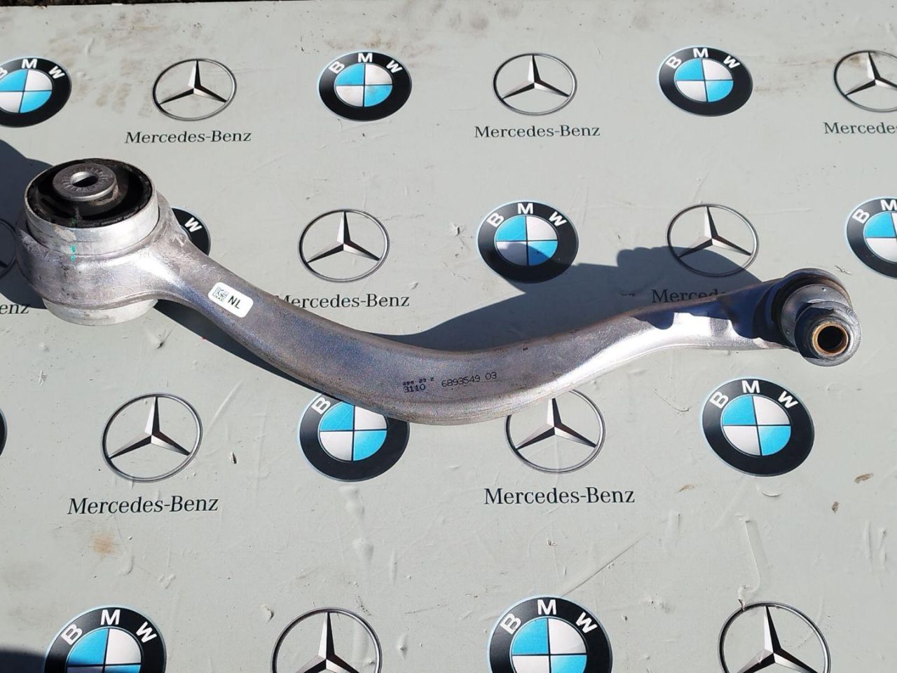 рычаг передний левый BMW 2023, 4.4 л., бензин, a96, полный привод, правый руль, 6893549 - фото №1