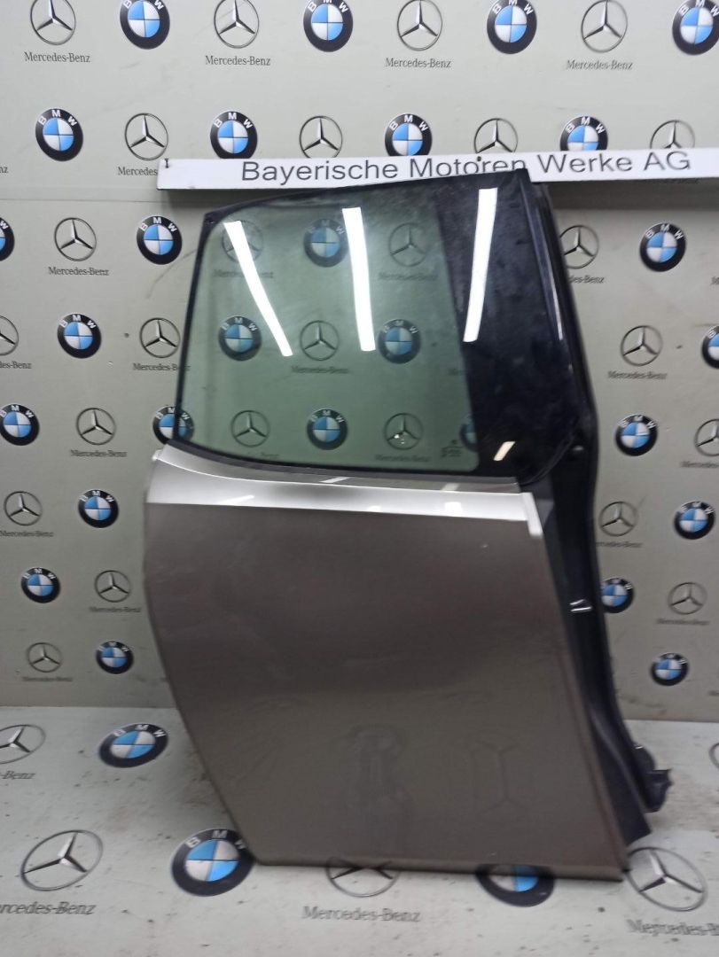 дверь задняя правая BMW i3 L01 2015, 1.3 л., бензин - фото №1