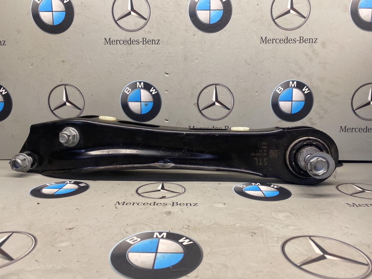 рычаг задний BMW 2024, 2.0 л., бензин, 6871020 - фото №1