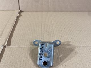 петля двери Nissan Almera G15 2015, 1.6 л., бензин, МКПП, седан