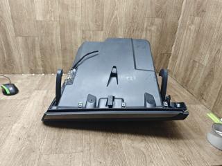 бардачок Lada Vesta 1 поколение 2017, 1.6 л., бензин, МКПП, седан, 8450007389