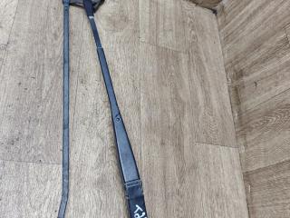 щеткодержатель (поводок стеклоочистителя, дворник) Alfa Romeo 166 1 поколение 1999, 2.0 л., Ti, бензин, МКПП, седан