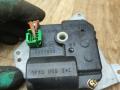 моторчик заслонки печки Mercedes-Benz M-Класс W163 2001, 3.2 л., бензин, АКПП, внедорожник 5 дв. - фото №3