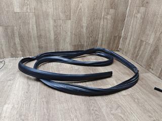 уплотнитель двери Mercedes-Benz M-Класс W163 2001, 3.2 л., бензин, АКПП, внедорожник 5 дв.