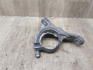 кронштейн полуоси Renault Kangoo 2 поколение 2013, 1.6 л., K4M 830, бензин, МКПП, минивэн, 8200684534
