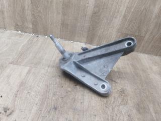 кронштейн КПП Renault Kangoo 2 поколение 2013, 1.6 л., K4M 830, бензин, МКПП, минивэн, 8200429499