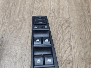 блок управления стеклоподъемниками Lada Vesta 1 поколение 2017, 1.6 л., бензин, МКПП, седан, 8450006933