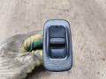 кнопка стеклоподъемника двери задней правой Toyota Carina E 1 поколение T190 1995, 1.8 л., 7A-FE, бензин, МКПП, универсал, передний привод, 2596 - фото №2