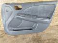 обшивка двери передняя правая Toyota Avensis 1 поколение (T220) 2000, 2.0 л., дизель, МКПП, седан - фото №4