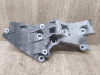кронштейн генератора Renault Kangoo 2 поколение 2013, 1.6 л., K4M 830, бензин, МКПП, минивэн, 8200659495